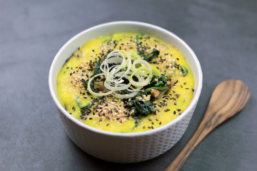 Frühstücks Reissuppe: Congee mit Kurkuma (vegan)