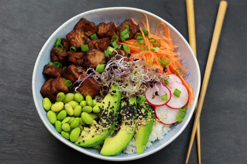 Poke Bowl mit Tofu (vegan)