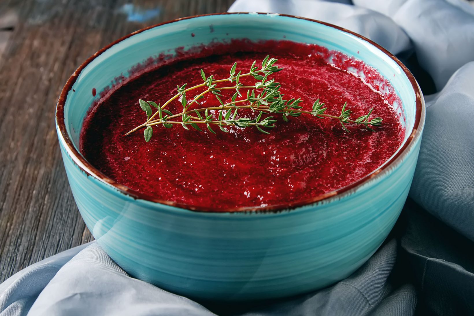 Einfache Rote Beete Suppe • Healthy Rockstar
