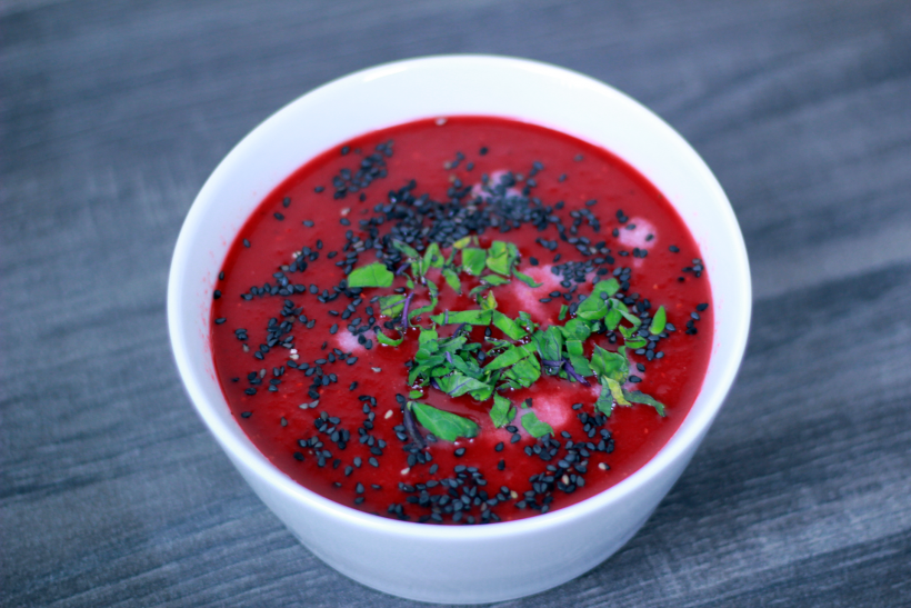 Rote Bete Suppe mit Kokos und Ingwer