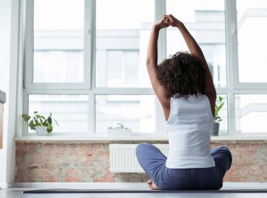 5 einfache Yogaübungen gegen Rückenschmerzen